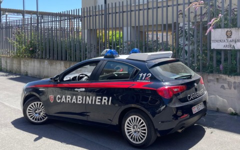 Arrestato un 25enne sorpreso a cedere cocaina
