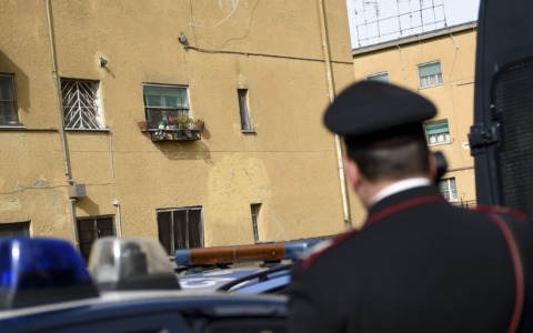 Cattivi odori nel torrente Freddana, cittadini contro ignoti