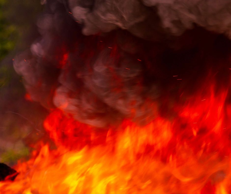 Fiamme in un campeggio: coinvolti un camper e due roulotte