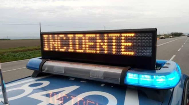 Auto contromano, intervento congiunto per fermarla
