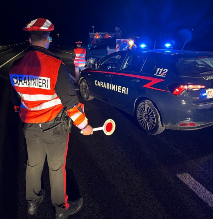 Tamponamento sulla A11 tra i caselli di Lucca: quattro feriti