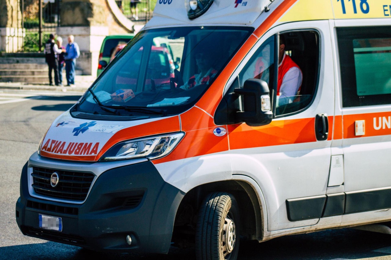 Ricerche in corso per un 27enne disperso nel torrente Lima