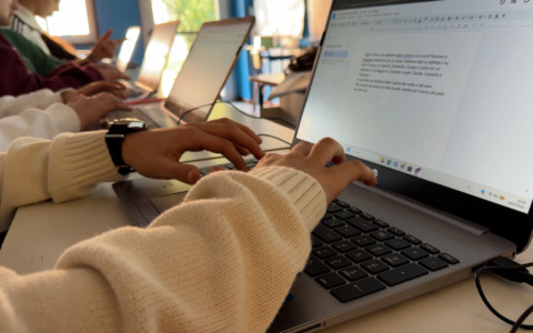 Workshop sulla sicurezza digitale per 35 ragazzi a Liverpool