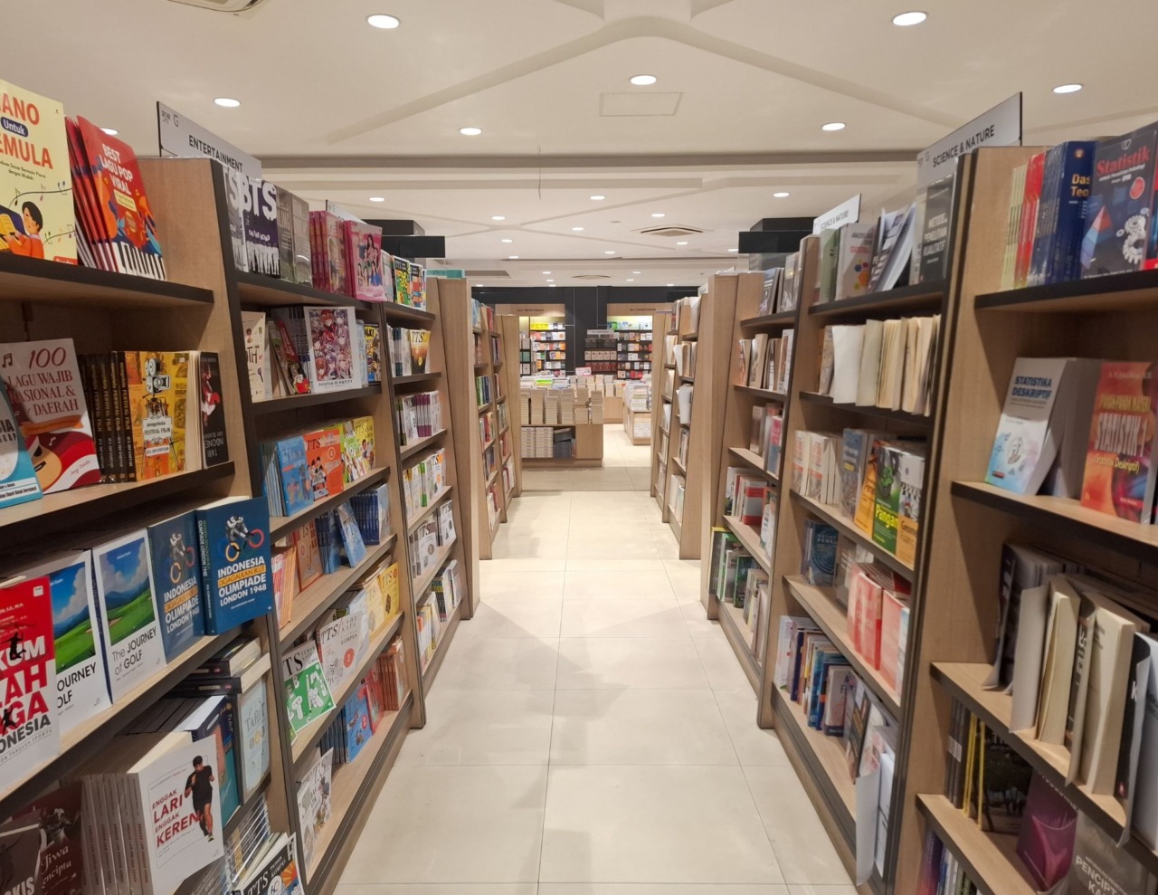 Biblioteca popolare, accordo: resterà a San Concordio per 4 anni