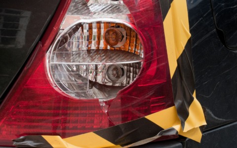 Donna muore in bici, caccia all’auto pirata a Viareggio
